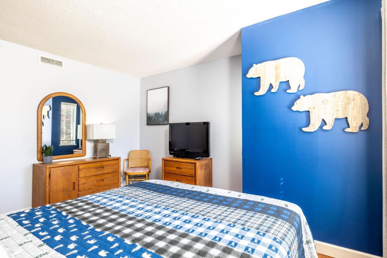 Wow Views!!-Mountain Escape-Outdoor Pool-Close To Downtown-Wifi-Cable-Private Balcony Gatlinburg Extérieur photo