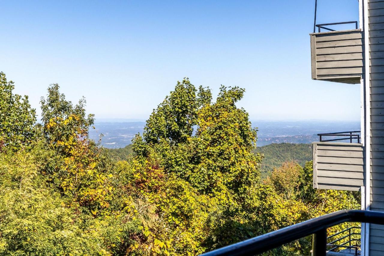 Wow Views!!-Mountain Escape-Outdoor Pool-Close To Downtown-Wifi-Cable-Private Balcony Gatlinburg Extérieur photo